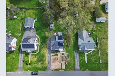 16 Kensington Ave, Pittsfield, MA 01201 - Photo 37