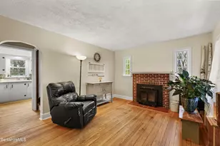 16 Kensington Ave, Pittsfield, MA 01201 - Photo 9
