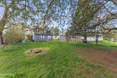 16 Kensington Ave, Pittsfield, MA 01201 - Photo 35