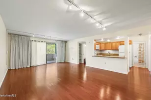3 Rolling, Lenox, MA 01240 - Photo 5