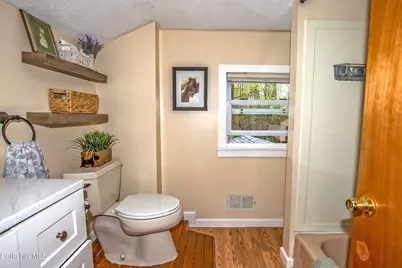 32 Lakeview St, Pittsfield, MA 01201 - Photo 33