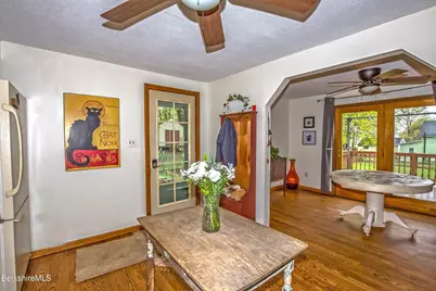 32 Lakeview St, Pittsfield, MA 01201 - Photo 17