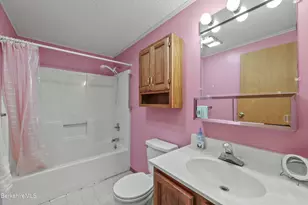 9 Donovan St, Pittsfield, MA 01201 - Photo 11