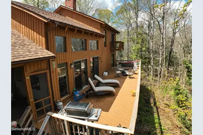 121 Hiawatha Rd, Becket, MA 01223 - Photo 7