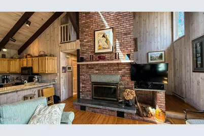 121 Hiawatha Rd, Becket, MA 01223 - Photo 17