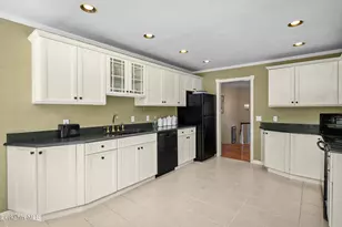 54 Pinehill Terrace, North Adams, MA 01247 - Photo 23