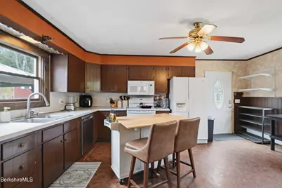 475 West Rd, Clarksburg, MA 01247 - Photo 9