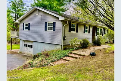 792 East St, Lenox, MA 01240 - Photo 9