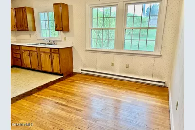 792 East St, Lenox, MA 01240 - Photo 11