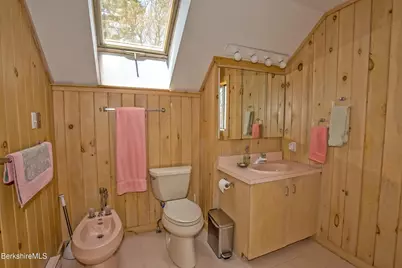 138 Seneca Dr, Becket, MA 01223 - Photo 23