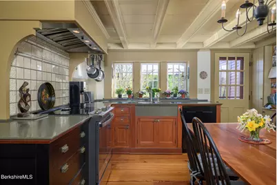 1385 Main St, Williamstown, MA 01267 - Photo 15