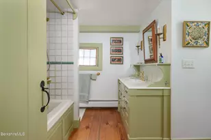 1385 Main St, Williamstown, MA 01267 - Photo 23