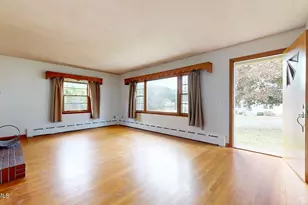 16 Anthony St, Adams, MA 01220 - Photo 7