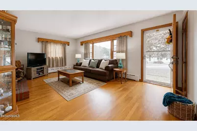 16 Anthony St, Adams, MA 01220 - Photo 11