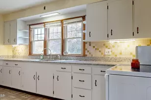 16 Anthony St, Adams, MA 01220 - Photo 7