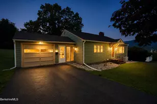16 Anthony St, Adams, MA 01220 - Photo 37