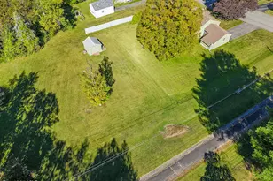 16 Anthony St, Adams, MA 01220 - Photo 35