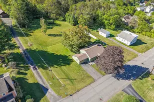 16 Anthony St, Adams, MA 01220 - Photo 17