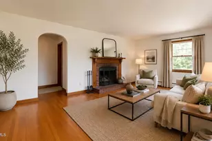 16 Anthony St, Adams, MA 01220 - Photo 9