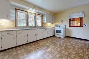 16 Anthony St, Adams, MA 01220 - Photo 11