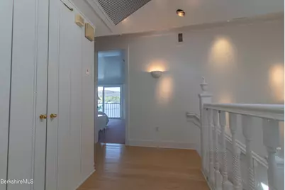 10 Mahkeenac Shores Rd, Stockbridge, MA 01262 - Photo 27