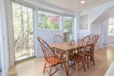 10 Mahkeenac Shores Rd, Stockbridge, MA 01262 - Photo 11