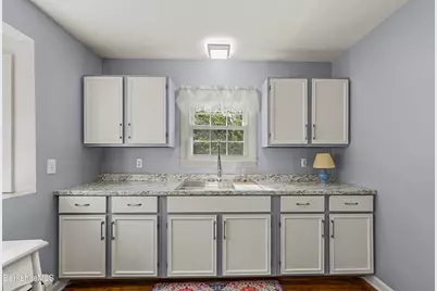 276 Pecks Rd, Pittsfield, MA 01201 - Photo 13