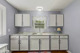 276 Pecks Rd, Pittsfield, MA 01201 - Photo 13