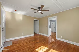 276 Pecks Rd, Pittsfield, MA 01201 - Photo 7