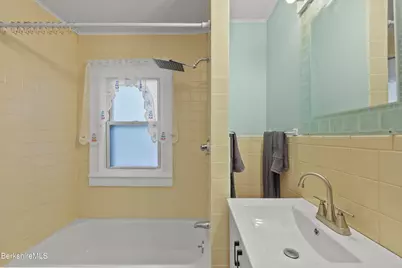 276 Pecks Rd, Pittsfield, MA 01201 - Photo 17