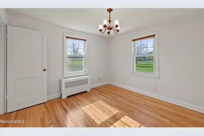 194 Eleanor Rd, Pittsfield, MA 01201 - Photo 11