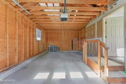 194 Eleanor Rd, Pittsfield, MA 01201 - Photo 39