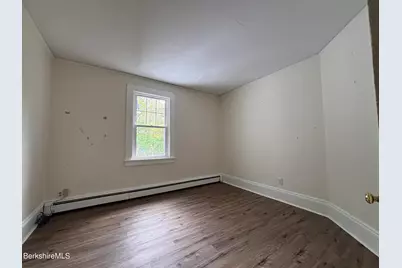 60 Cottage St, Great Barrington, MA 01236 - Photo 15