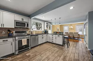 18 Willow Ln, Lenox, MA 01240 - Photo 17