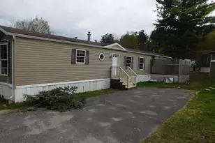 3 Lakewood Cir, Pittsfield, MA 01201 - Photo 3