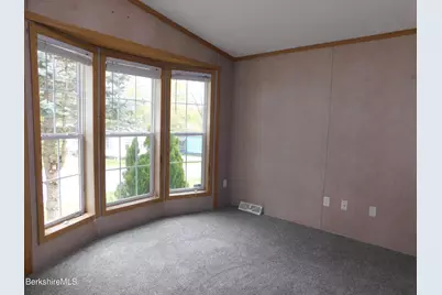 3 Lakewood Cir, Pittsfield, MA 01201 - Photo 17