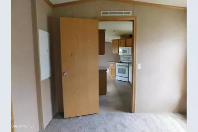 3 Lakewood Cir, Pittsfield, MA 01201 - Photo 19