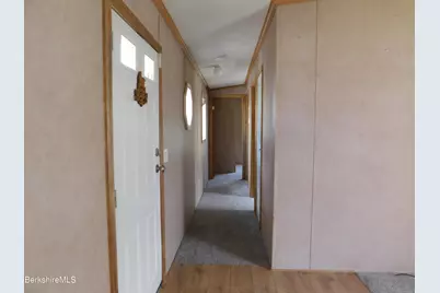 3 Lakewood Cir, Pittsfield, MA 01201 - Photo 11