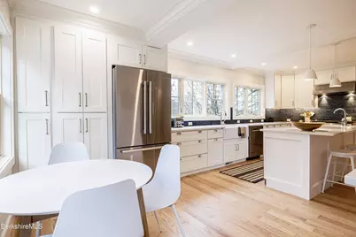 10 Berkshire Heights Rd, Great Barrington, MA 01230 - Photo 21