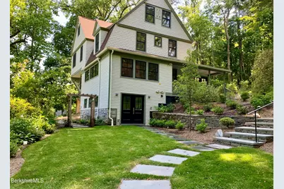 10 Berkshire Heights Rd, Great Barrington, MA 01230 - Photo 9