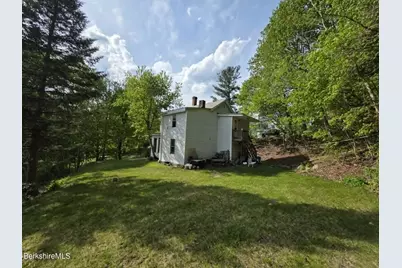 168 Prospect St, North Adams, MA 01247 - Photo 3