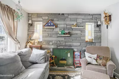 53 Edison Ave, Pittsfield, MA 01201 - Photo 7