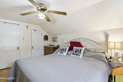 53 Edison Ave, Pittsfield, MA 01201 - Photo 27