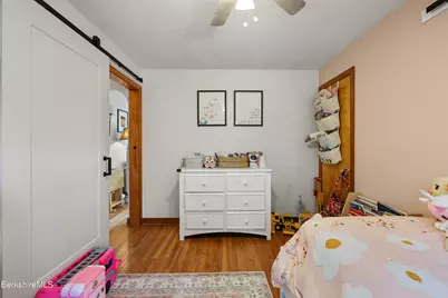60 Willow St, Adams, MA 01220 - Photo 15