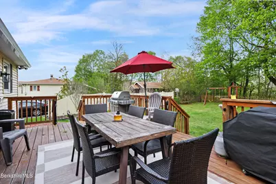 60 Willow St, Adams, MA 01220 - Photo 23