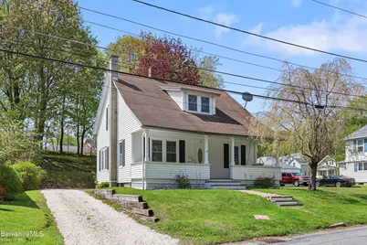 34 Upton St, Adams, MA 01220 - Photo 19