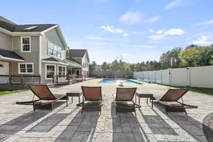 63 Blythewood Dr, Pittsfield, MA 01201 - Photo 25