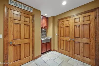 63 Blythewood Dr, Pittsfield, MA 01201 - Photo 33