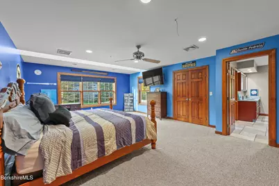 63 Blythewood Dr, Pittsfield, MA 01201 - Photo 47