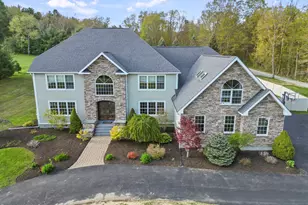 63 Blythewood Dr, Pittsfield, MA 01201 - Photo 1